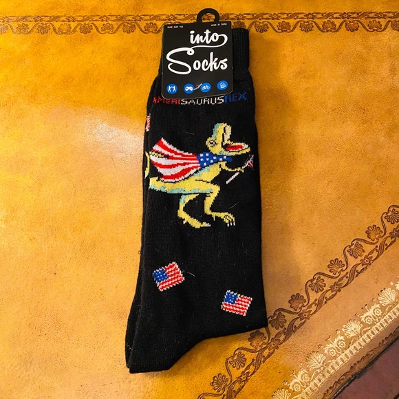 Dinosaur T-Rex Amerisaurus Paleontology American Flag Black Unisex Socks NEW - Picture 1 of 2